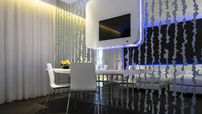 A-Point-Argentario-Porto-Ercole-Executive-specchio A-Point-Argentario-Porto-Ercole-Executive-specchio